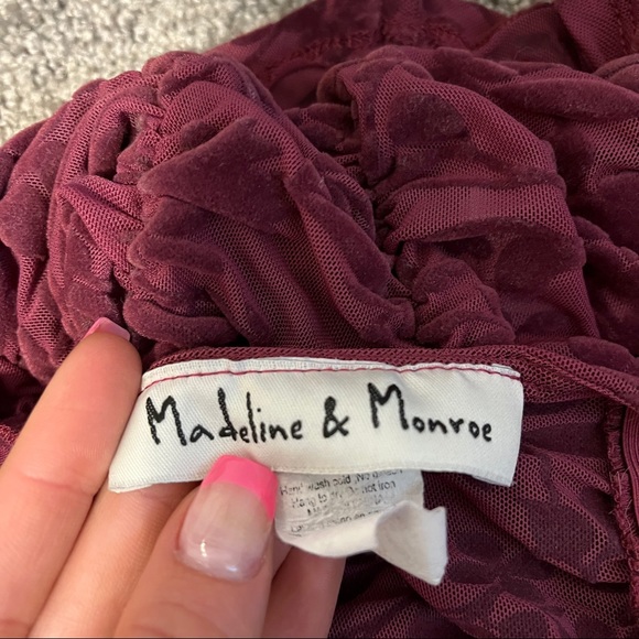 Madeline & Monroe Purple Floral Puff Sleeve Ruched Top Y2K - Picture 7 of 8